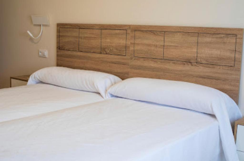 Hotel Tierra Дон Бенито Екстериор снимка